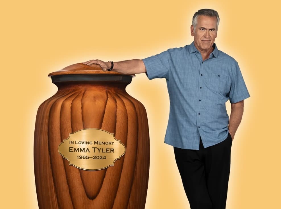 Haley talks with Bruce Campbell